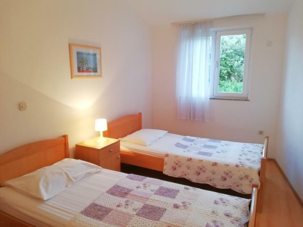 Apartments Roko Lalin Pakoštane Exterior foto